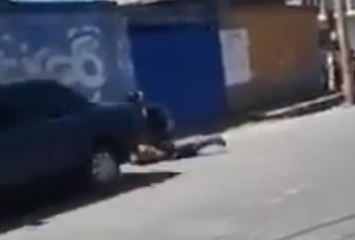 Hombre En Guatemala Atropella A Su Agresor Y A Polic A Tras Intentar Huir