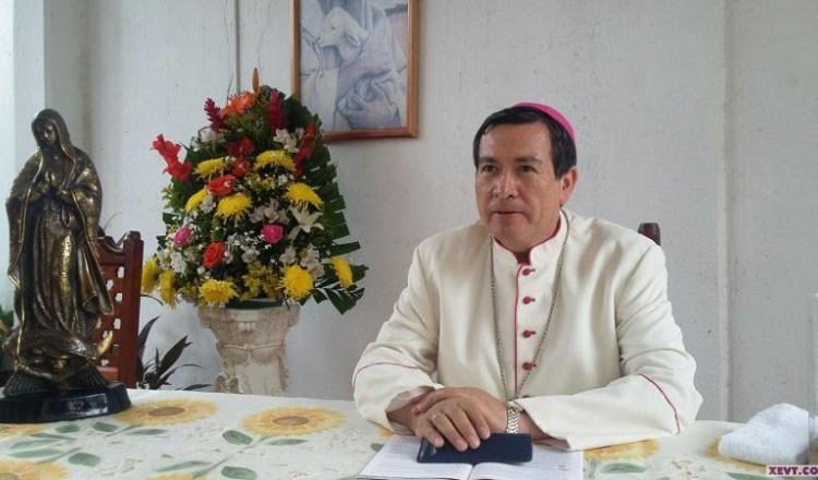 Iglesia católica cumple con el SAT: Obispo