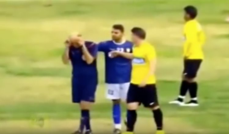 Increíble... árbitro llora en la cancha ante insultos en su contra en Túnez