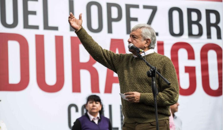 López Obrador promete bajar sueldo de diputados y senadores