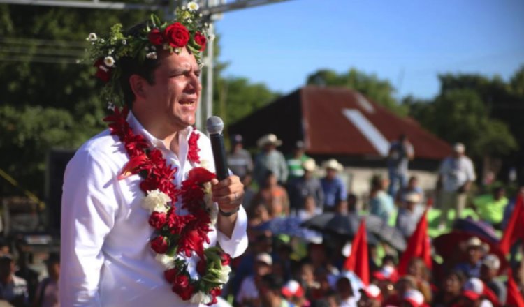 PRI postula a Albores como precandidato a gobernador de Chiapas