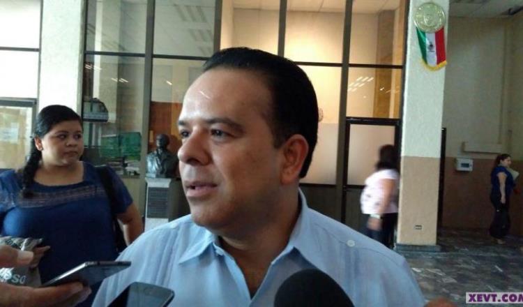 ‘Ansias de novillero’ provocan cambios abruptos en el gabinete lamenta Marcos Rosendo