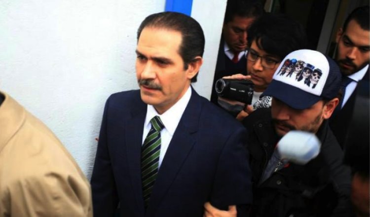 Suspende juez traslado de Guillermo Padrés a otro reclusorio