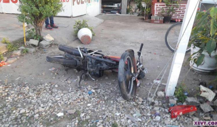 Camioneta arrolla a motociclistas en carretera a Río Viejo