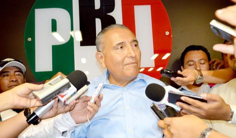 PRI tiene adeudos con INE y no todos pagan sus cuotas, reconoce Valdivia