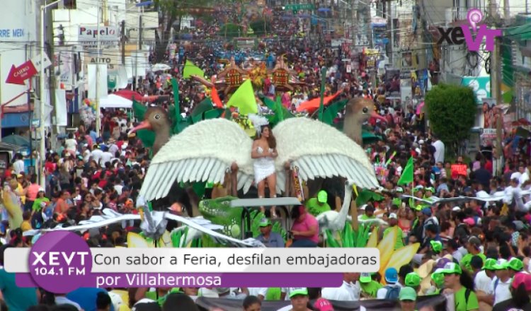 Con sabor a Feria, desfilan embajadoras por Villahermosa
