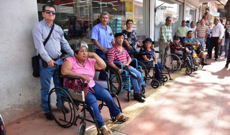Abandonadas por parte del gobierno federal se dicen personas con discapacidad
