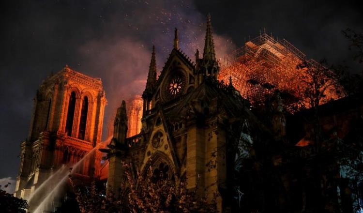 Notre Dame y el fuego nuevo 