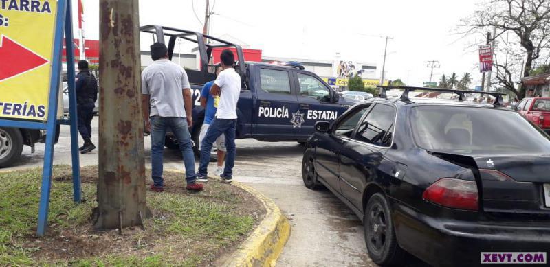 Detienen a 3 hombres tras operativo en el periférico de Villahermosa