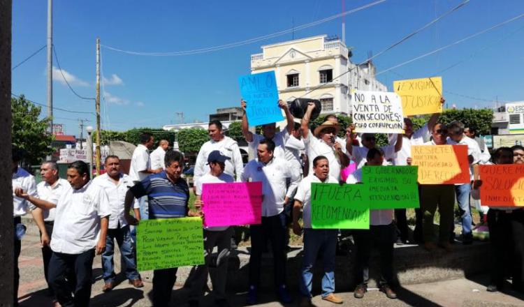 Taxistas marchan en Cárdenas; exigen respeto a derechos de antigüedad