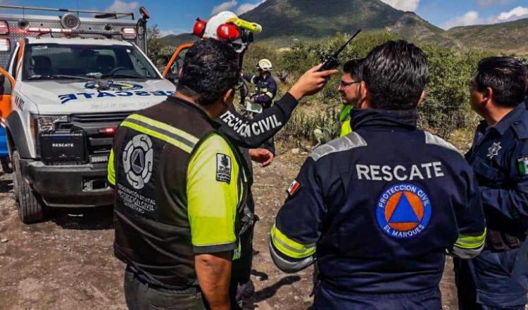 Deja 2 muertos desplome de una avioneta en Querétaro 