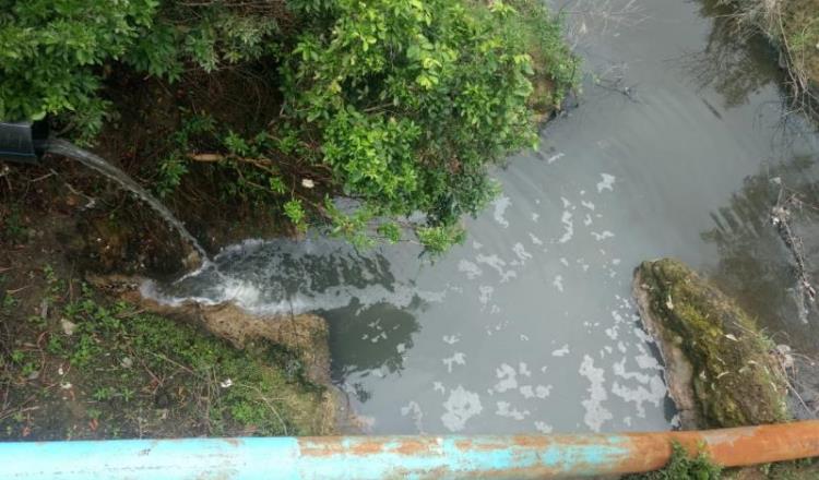 Acusan que ayuntamiento de Macuspana contamina el río Puxcatán