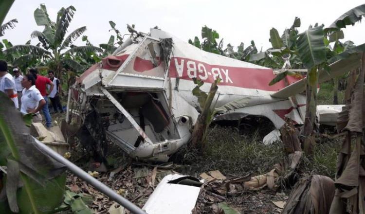 Se desploma avioneta fumigadora en Pichucalco y fallece el piloto