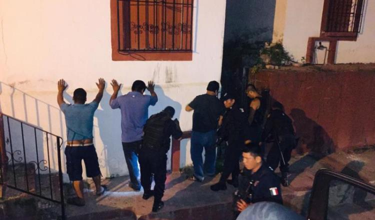 Detienen en Tacotalpa a cinco involucrados en robos y asaltos