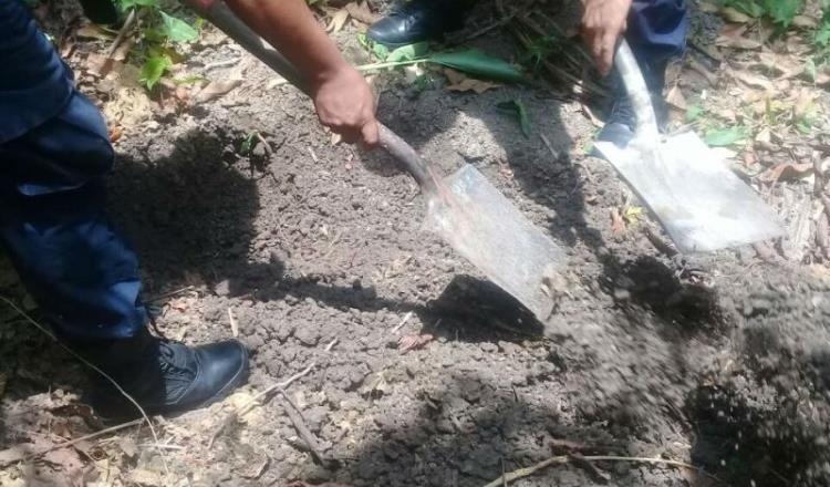 Investigará PGR caso de cuerpos hallados en fosas en Paraíso