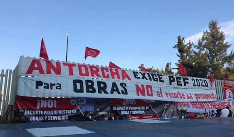 Anuncia Antorcha Campesina que reforzará su plantón en San Lázaro