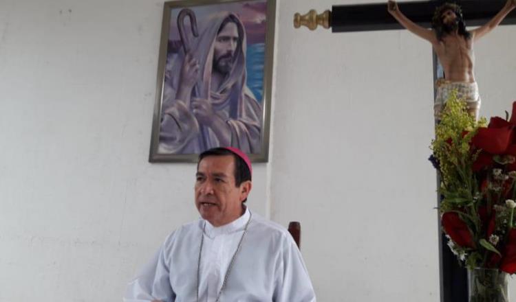 Revela Obispo reuniones con Adán López; confirma su asistencia a la toma de protesta