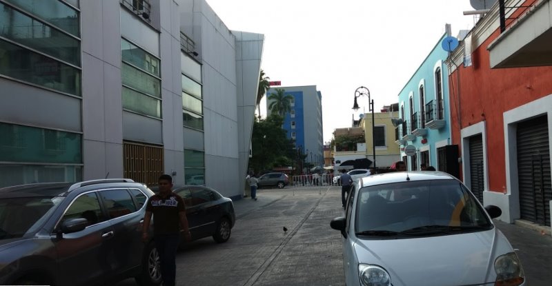 Justifica Centro Cultural Villahermosa permiso especial para ocupar área peatonal… como carga y descarga de pasajeros 