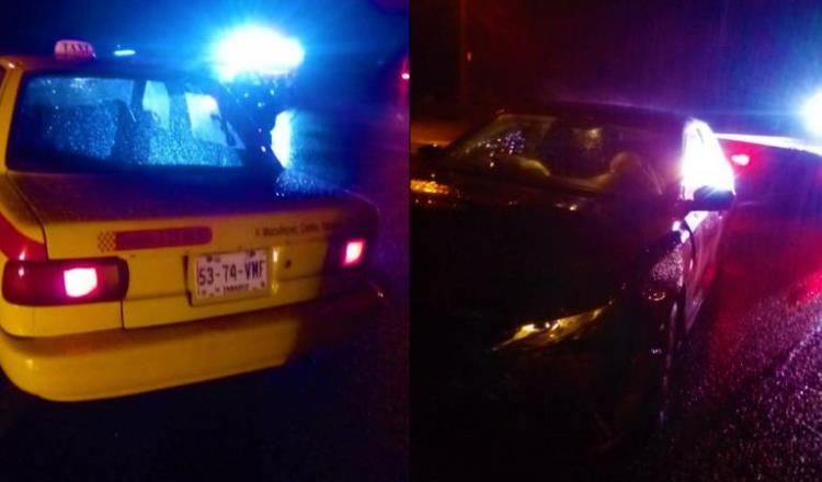 Se impacta taxi contra particular en la Villahermosa-Frontera 