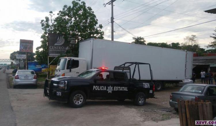 Roban parte de la carga de un camión en la Ranchería Medellín y Pigua