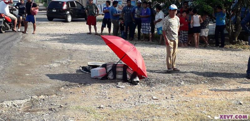Mujer muere atropellada en la Villahermosa-Teapa