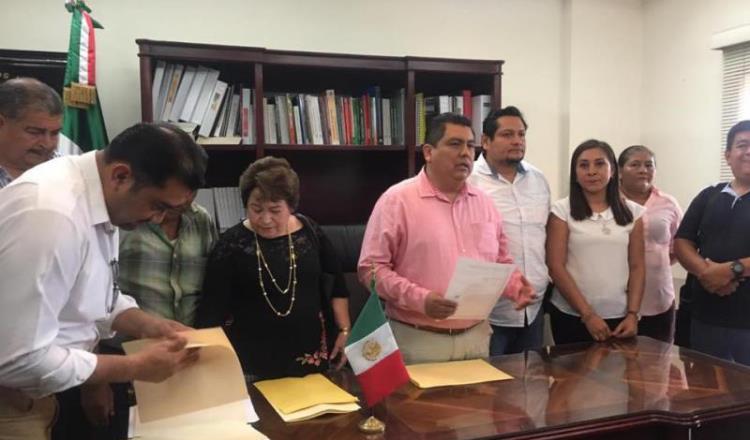 Rafael Acosta toma posesión como alcalde de Cárdenas
