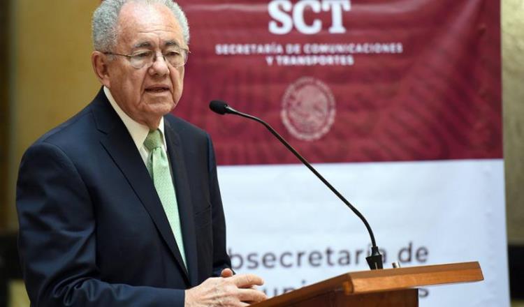 Santa Lucía sí quedará en tres años, insiste SCT