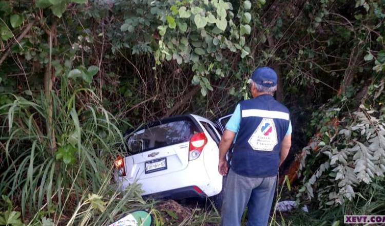 2 lesionados deja accidente automovilístico en la carretera Frontera-Ciudad del Carmen