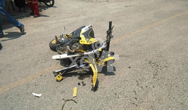 Uno de cuatro menores que iban en una moto murió tras un choque en Huimanguillo