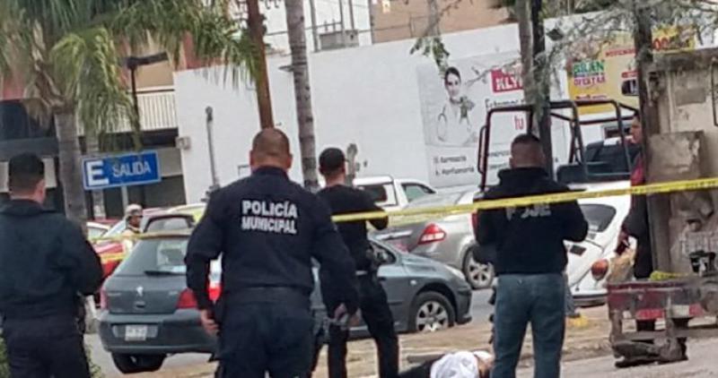 Asesinan a maestra en desfile por el aniversario de la Revolución Mexicana en Torreón