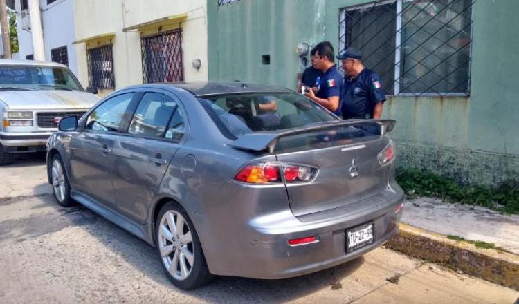 Roban auto en la Ciudad Deportiva y lo recuperan en Tamulté