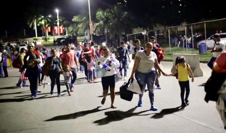 Trump criticó a México ‘por no hacer nada’ para detener caravana migrante 