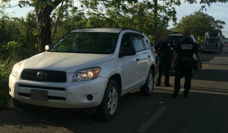 Recupera Policía Federal unidad con reporte de robo en la Villahermosa-Escárcega