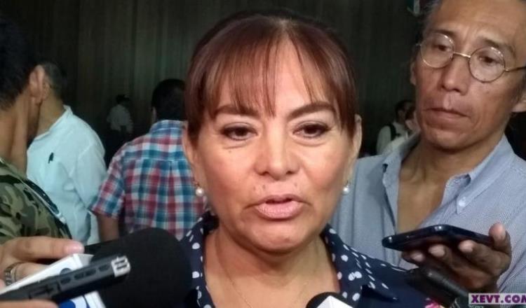 Comisión de Hacienda llamará a quien tenga que llamar por las APPs aprobadas, advierte Nelly Vargas