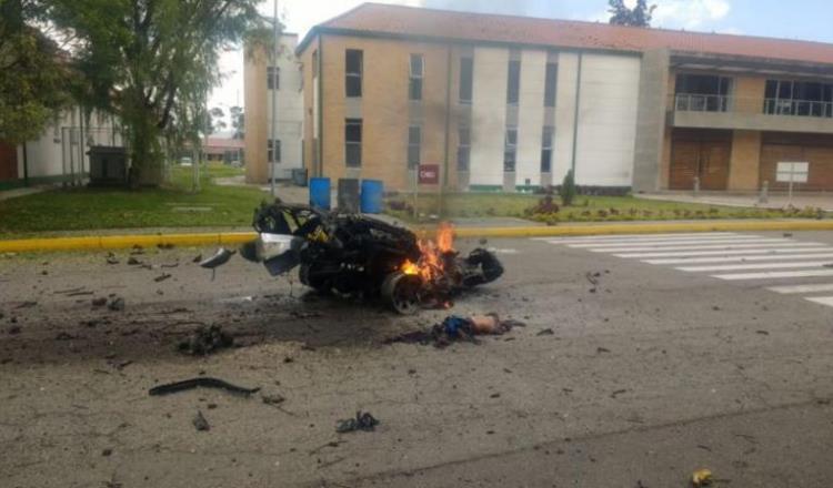 Explota coche bomba en instalaciones policiacas de Colombia