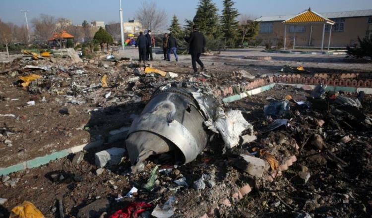 Atribuye Irán “errores humanos” en derribo de un avión ucraniano de pasajeros