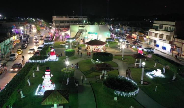 Inauguran festival navideño en Cunduacán