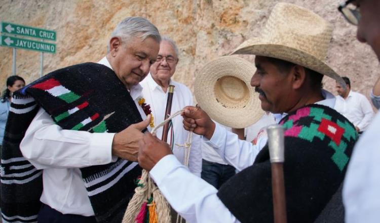 Realiza AMLO gira de fin de semana por Oaxaca para inaugurar 26 caminos