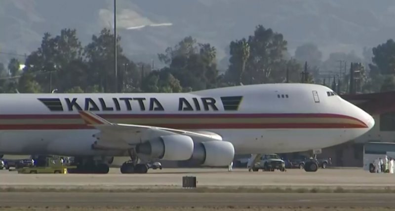 Aterriza en California avión con estadounidenses evacuados de Wuhan