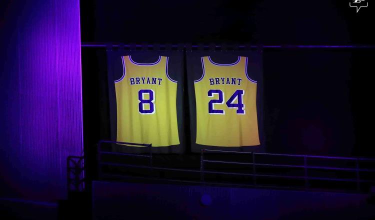 Homenajean los Lakers a Kobe Bryant vistiendo su Estadio