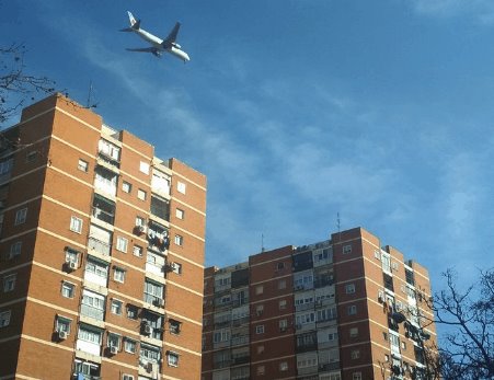 Aterriza avión sin contratiempos en Madrid, luego de presentar fallas en motor