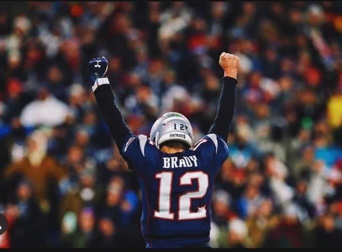 Tom Brady ya pensaría en ser agente libre