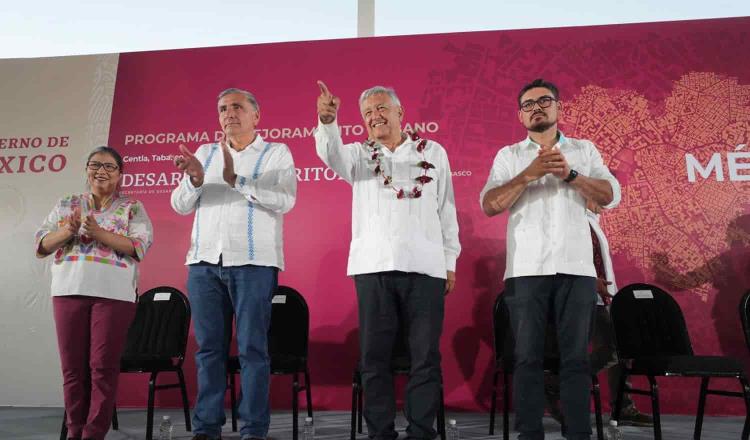 Construcción de viviendas y mejoramiento de espacios urbanos, anuncia el presidente en Villa Vicente Guerrero, Centla