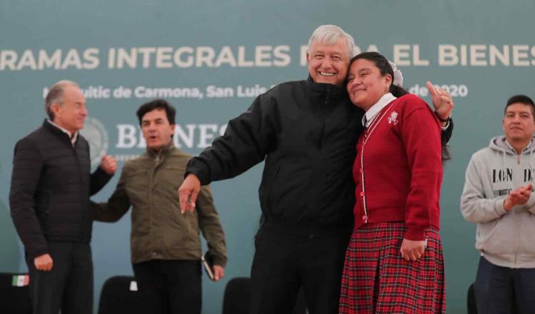 Los que se creían dueños de México se están portando bien, señala AMLO en gira por San Luis Potosí