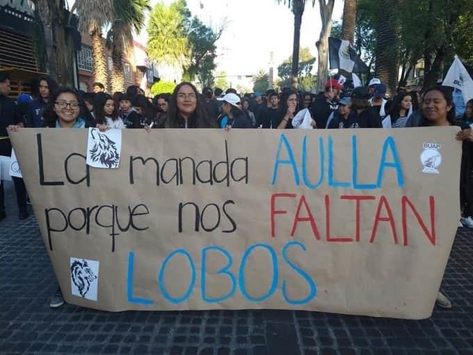 Exigen estudiantes de Puebla la renuncia del gobernador por aumento en inseguridad