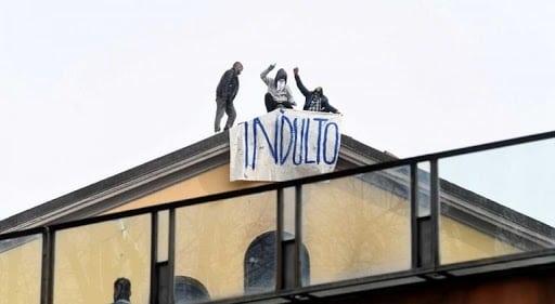 Protestan reclusos en Italia, piden indulto ante la presencia del coronavirus