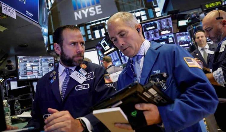 Wall Street registra fuerte caída; el Dow Jones pierde 12.93% por coronavirus