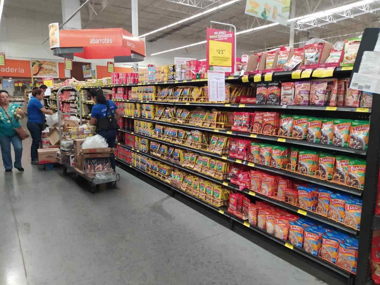 Supermercados se encuentran abasteciendo sus anaqueles
