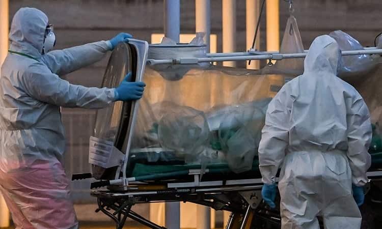 Más de 5 mil trabajadores de sanidad en España están enfermos por Covid-19: Alberto Peláez