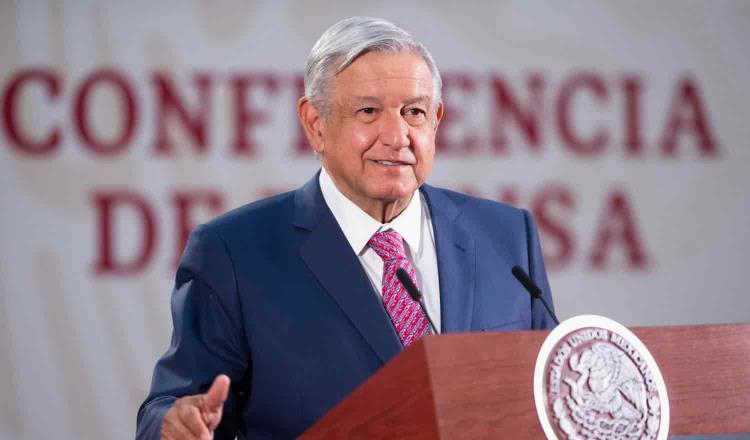 Sugiere Obrador a connacionales en el extranjero no viajar a México